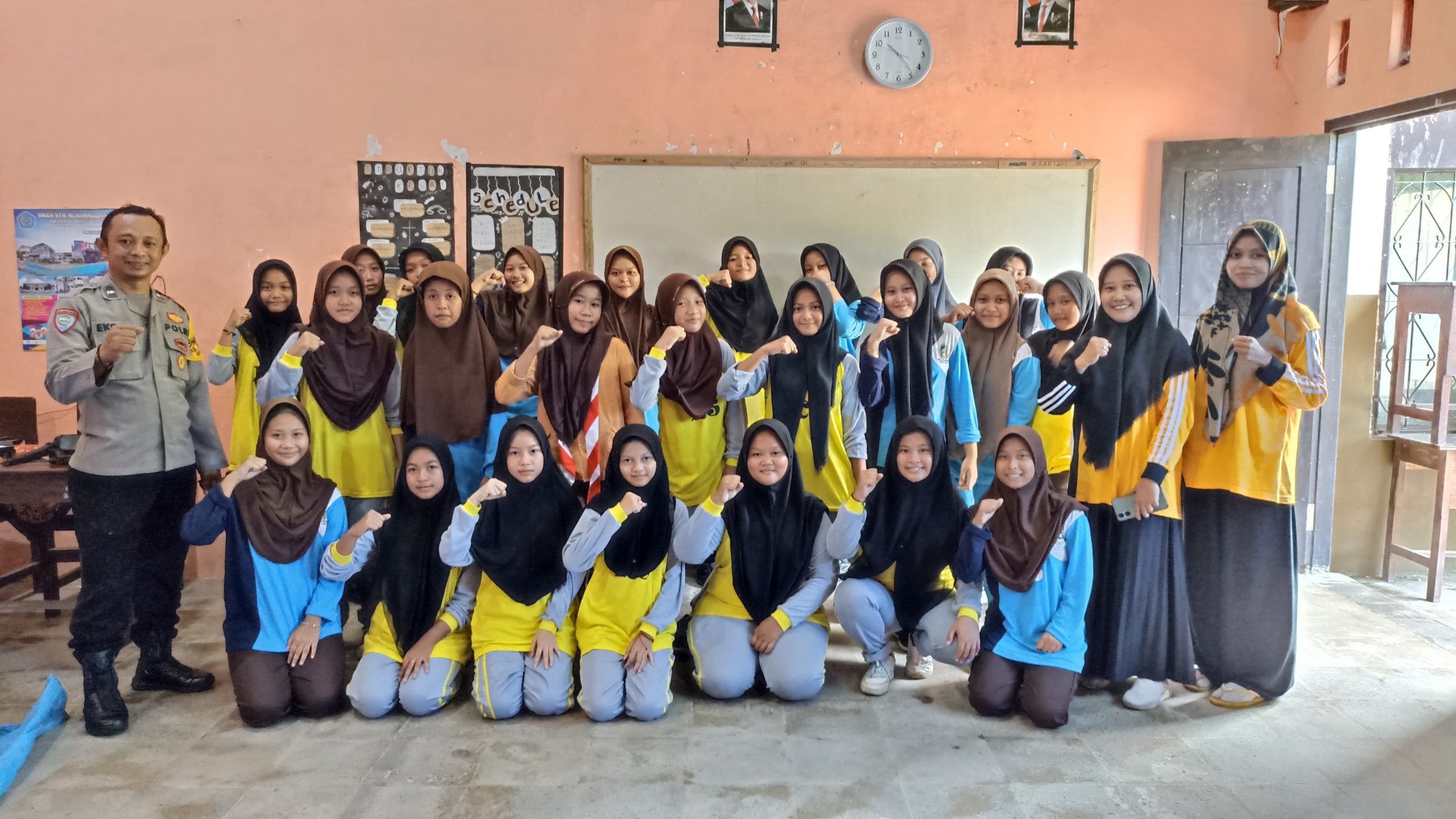 MTS Salafiah tertib berlalu lintas