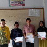 gerakan ayah mengambil Raport